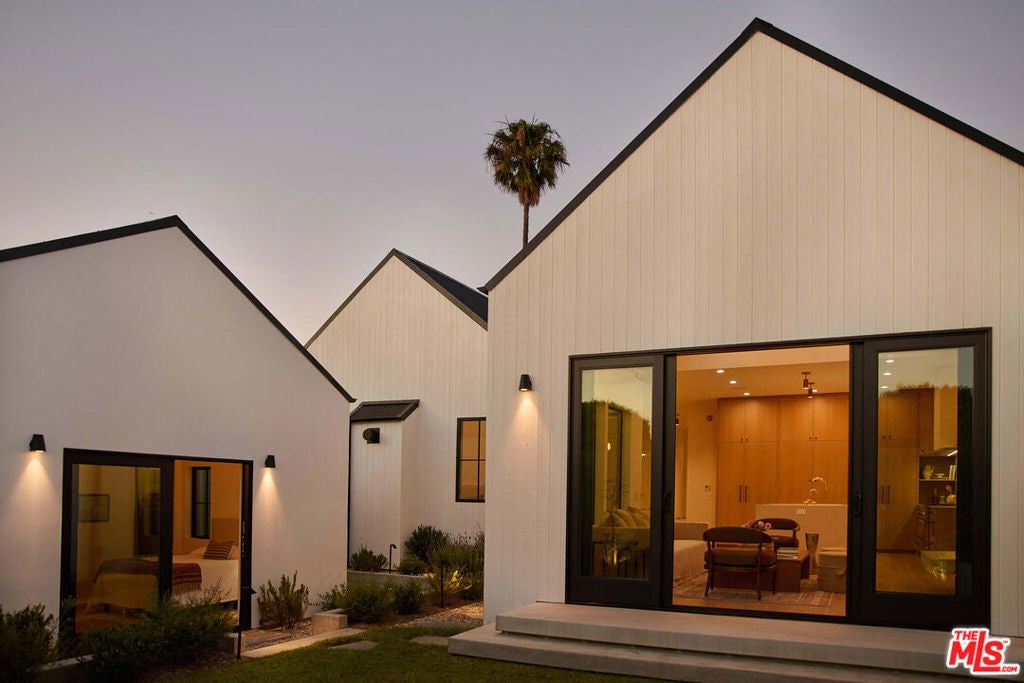 Photo of Listing #26637105