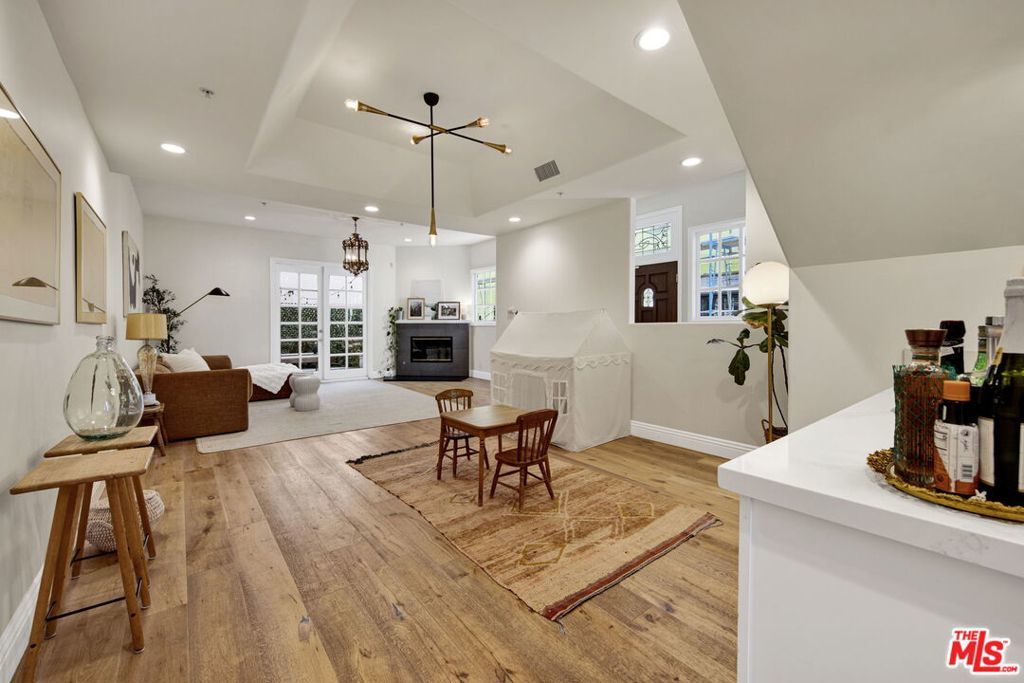 Photo of Listing #26637011