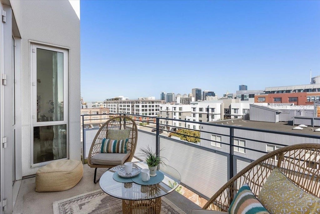 200 2nd Street 503, Oakland