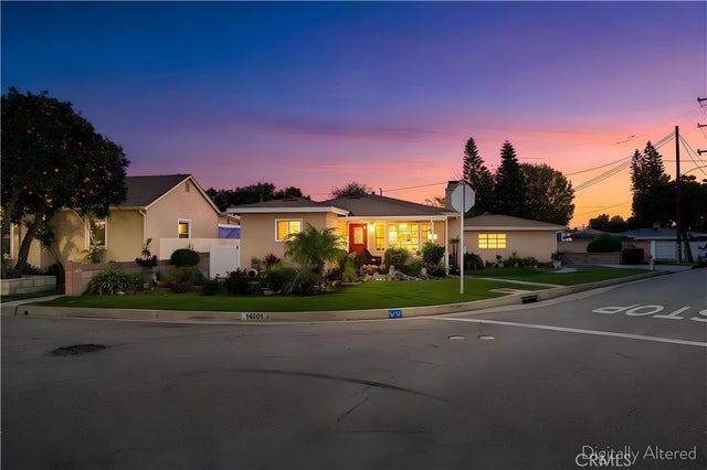 14701 Cabell Avenue, Bellflower