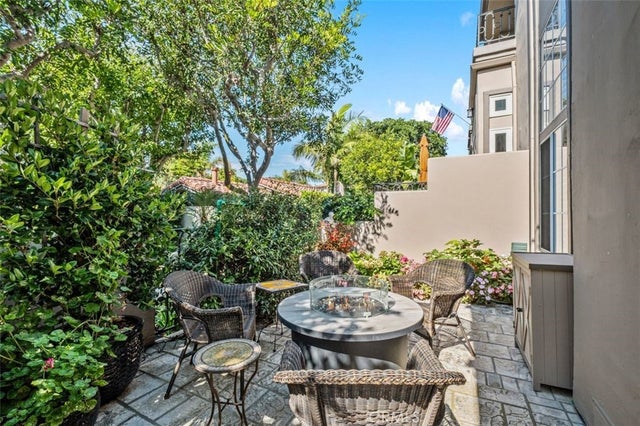 19373 Peachtree, Huntington Beach