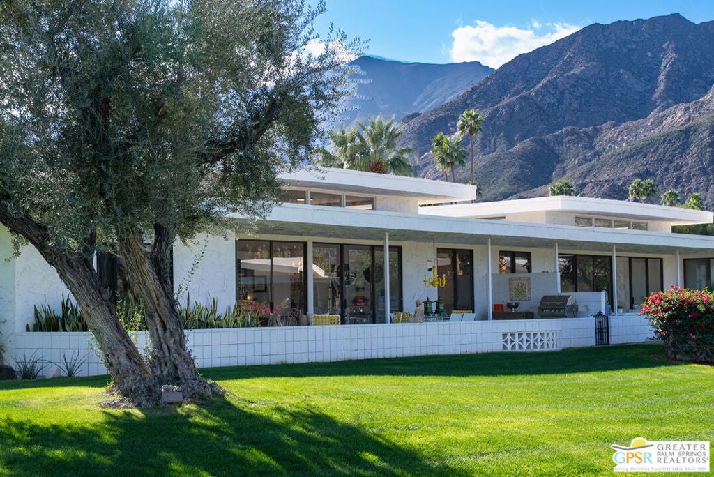 2324 Camino Vida, Palm Springs