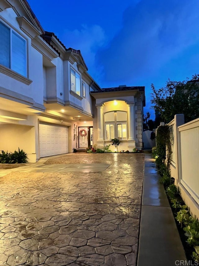 1818 Huntington Lane B, Redondo Beach.