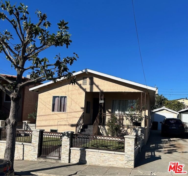 Photo of Listing #25619899