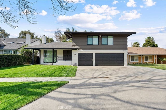 2534 Alona, Santa Ana