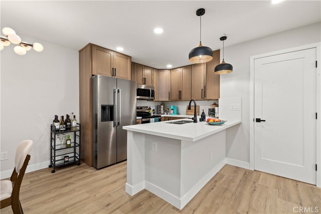 Photo of Listing #PW25275697