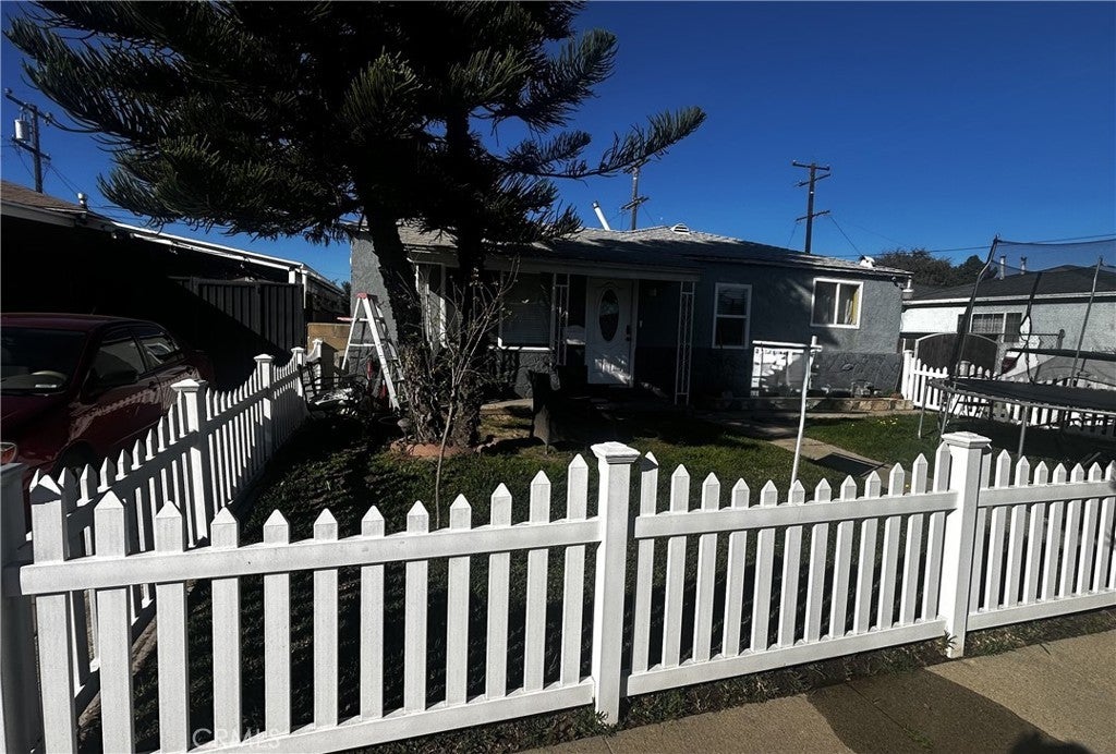 Photo of Listing #DW26009384