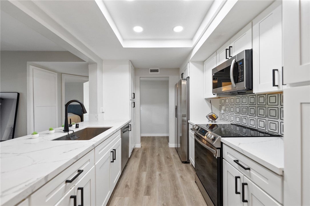 Photo of Listing #SW25279753