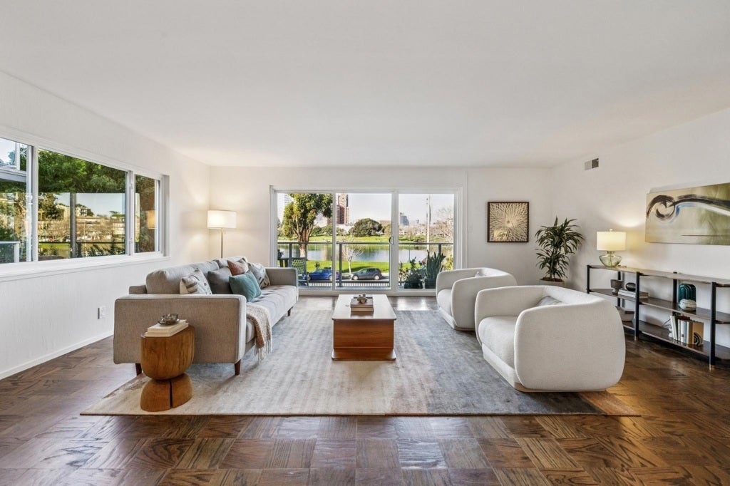 Photo of Listing #41120837