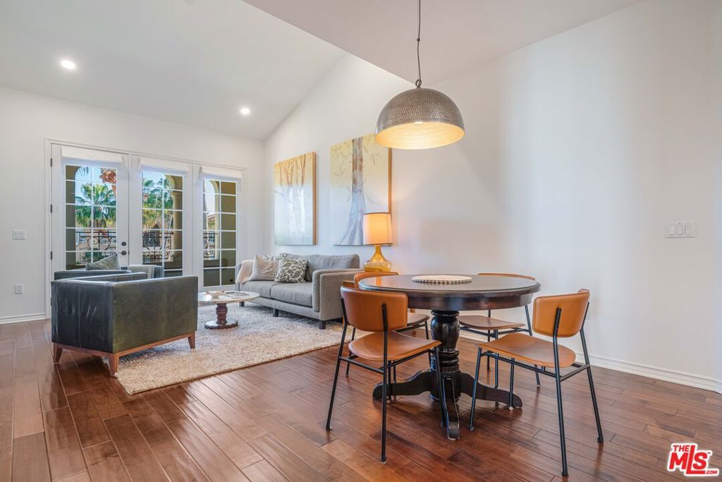 Photo of Listing #26637559