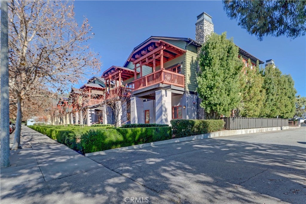 130 Vermont, Glendora