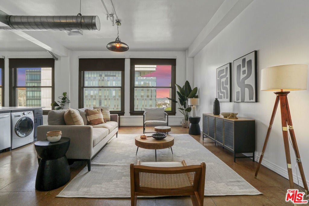 108 2nd Street 915, Los Angeles