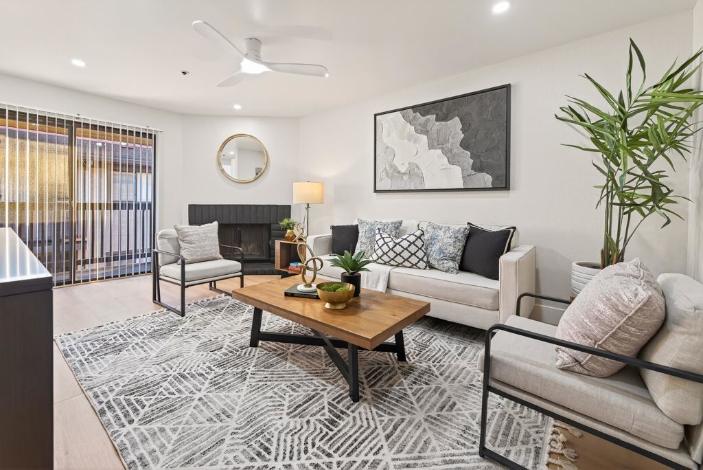 15059 Hesperian Boulevard 34, San Leandro