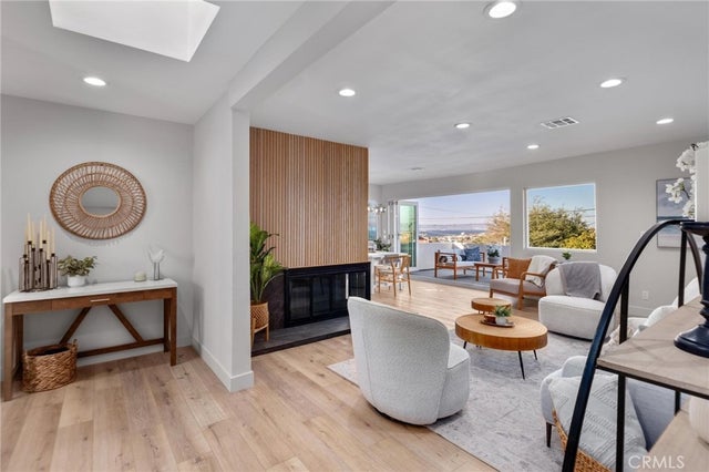 221 Via Los Miradores, Redondo Beach.