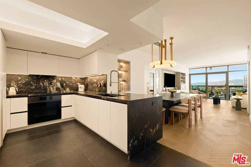 Photo of Listing #26638249