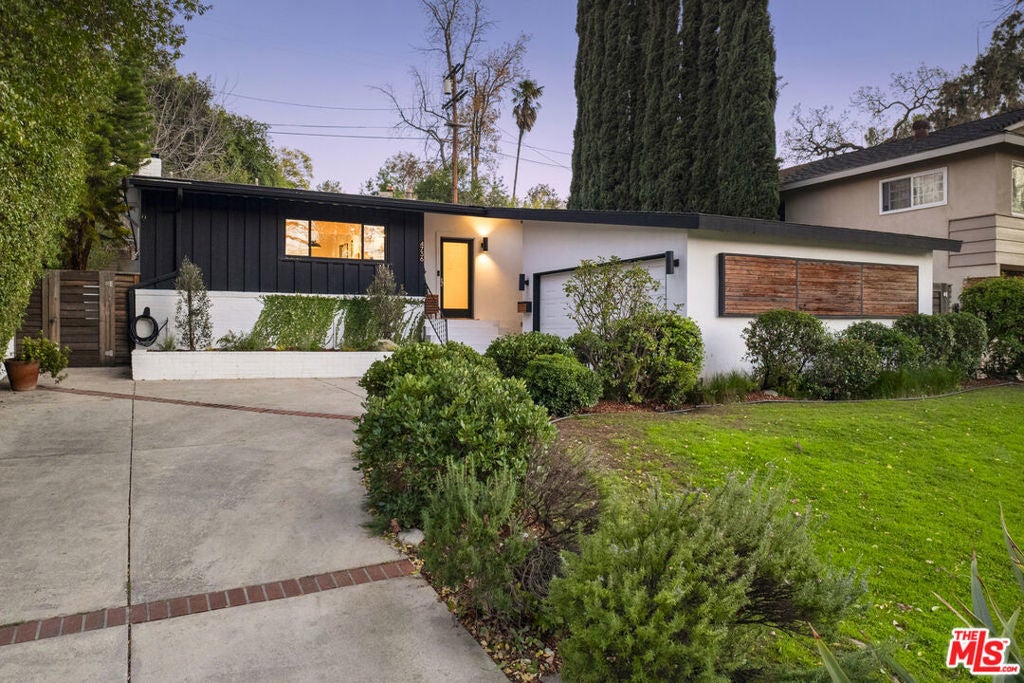 Photo of Listing #26638083