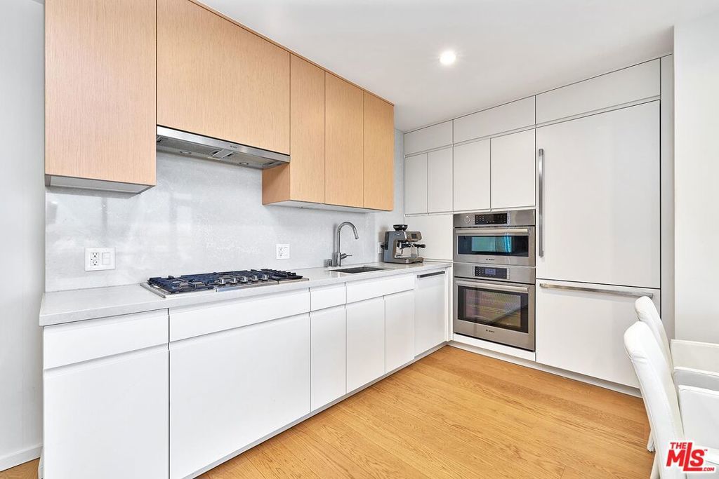 Photo of Listing #26637247