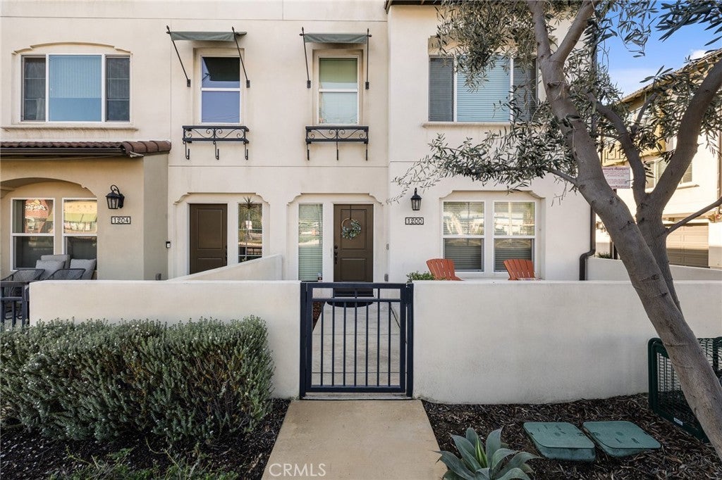 1200 Oliva Court, Duarte