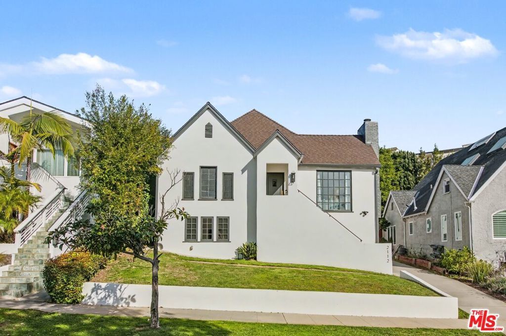 Photo of Listing #26637797