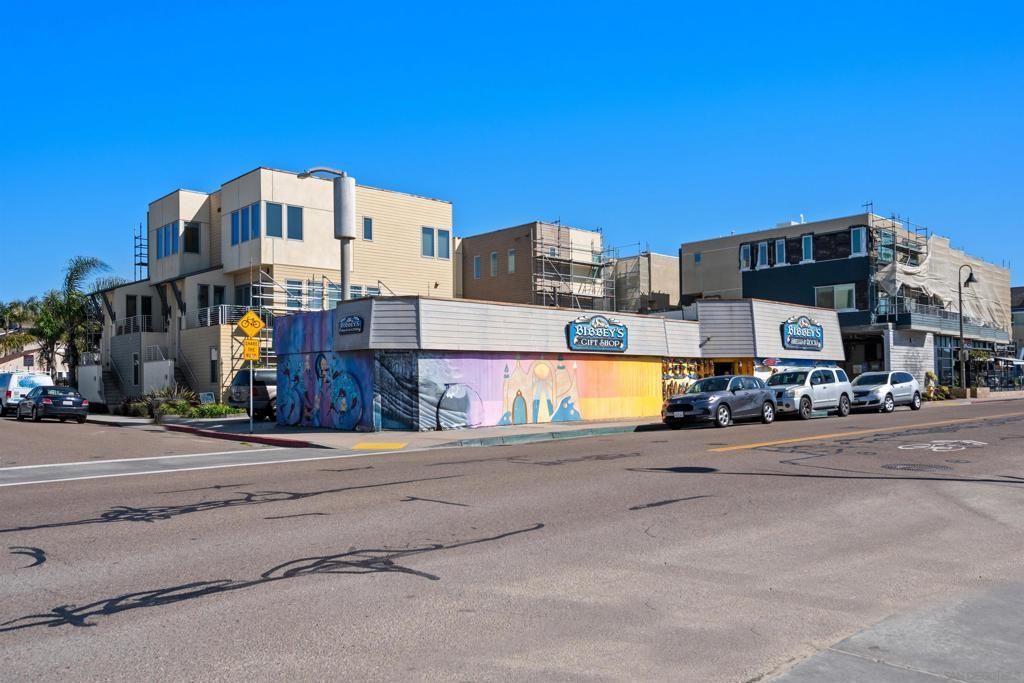 911 Seacoast Drive, Imperial Beach
