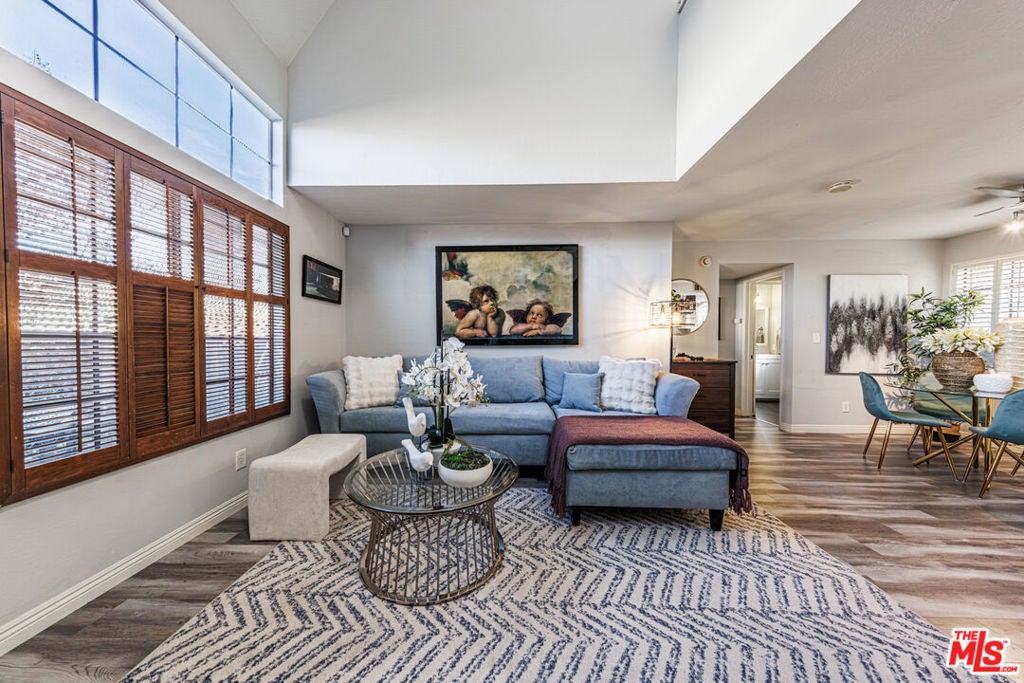 Photo of Listing #26637535