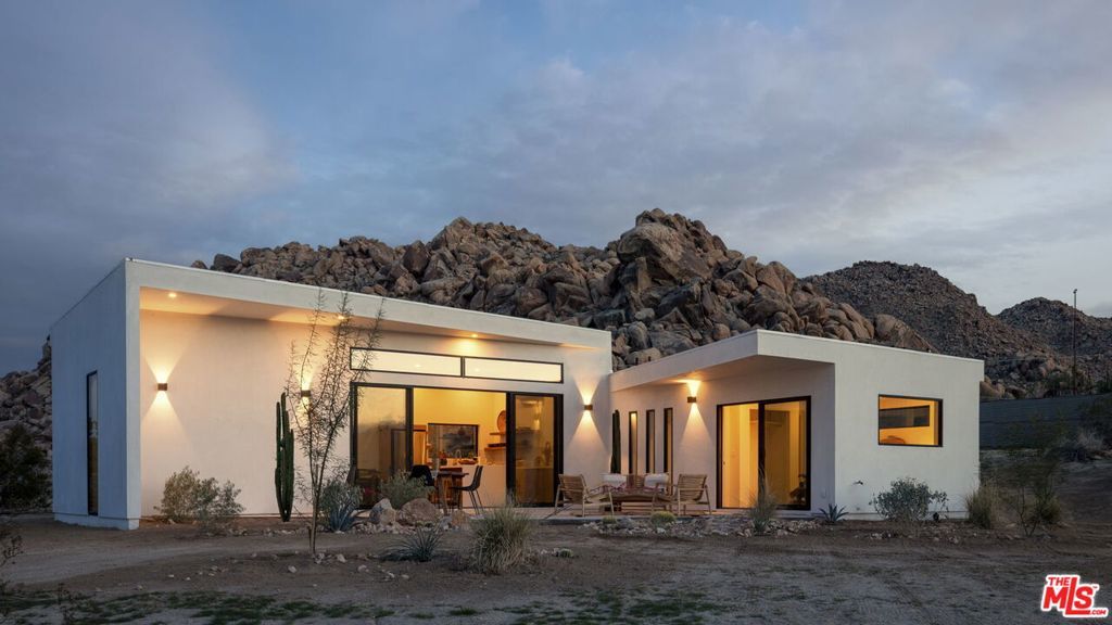 Photo of Listing #26638359