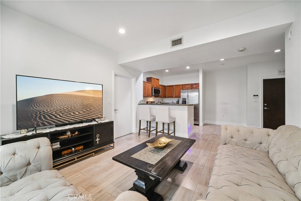 Photo of Listing #PW26005619