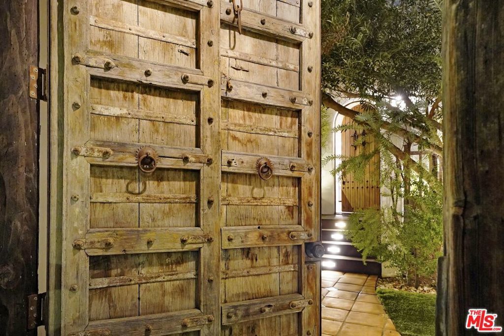 Photo of Listing #26637021