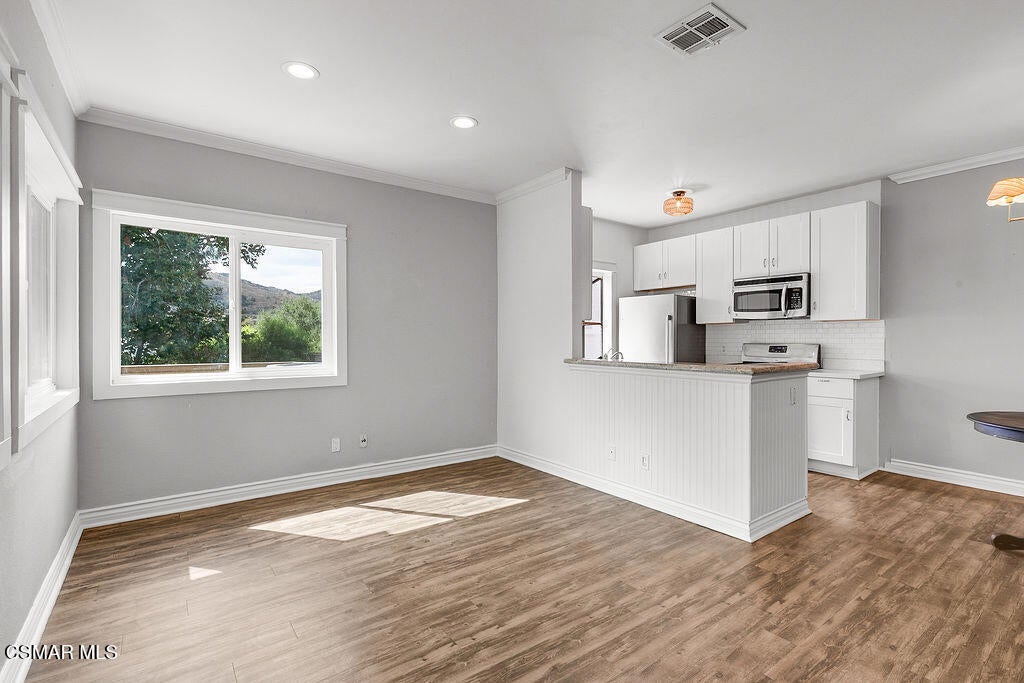 Photo of Listing #226000229