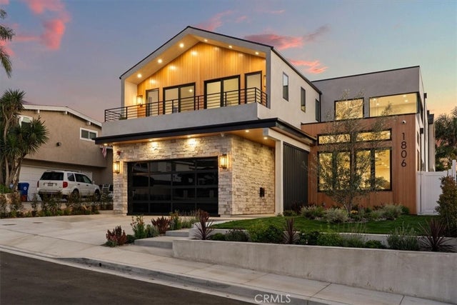 1806 6th Street, Manhattan Beach.