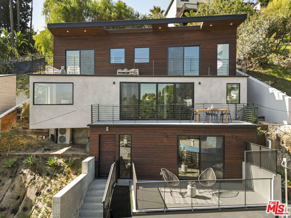 Photo of Listing #26638921