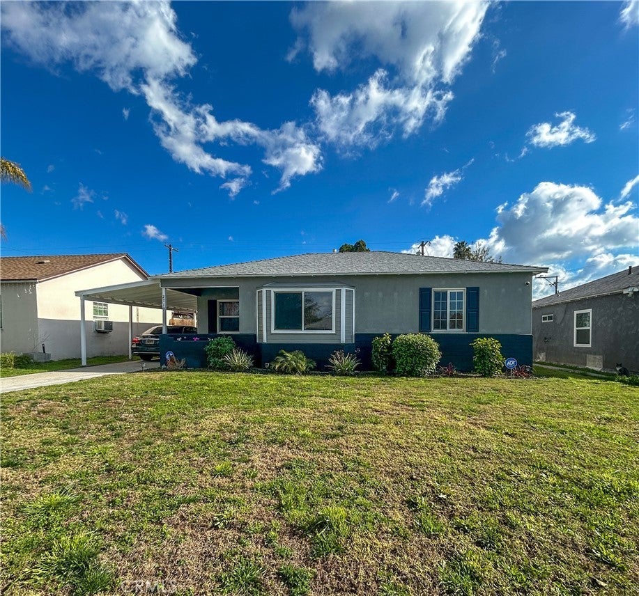 Photo of Listing #IV26008993