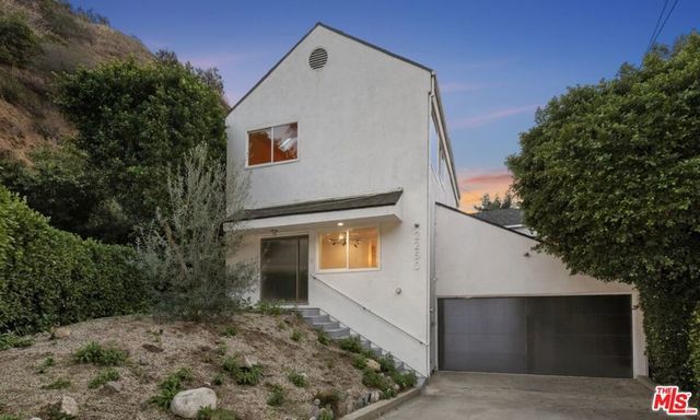 2250 Nichols Canyon Road, Los Angeles