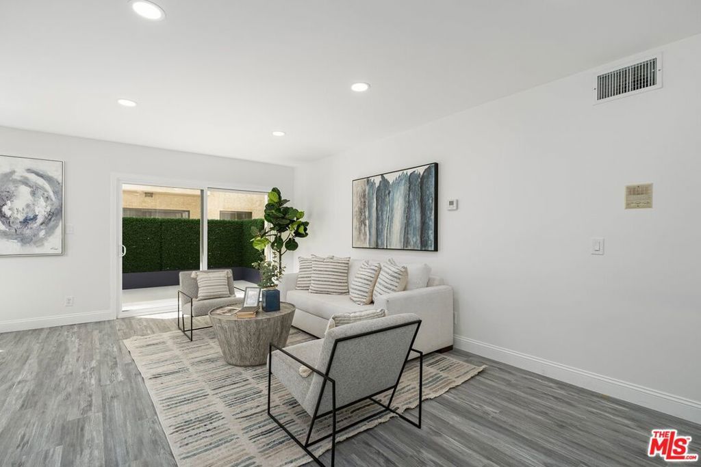 Photo of Listing #26639017