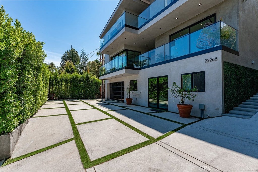 Photo of Listing #SR26011039