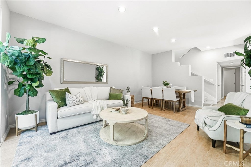 Photo of Listing #OC26006078