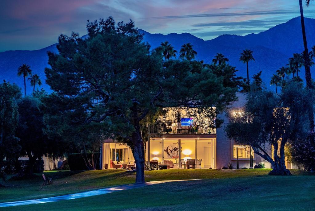 497 Desert Lakes Circle, Palm Springs