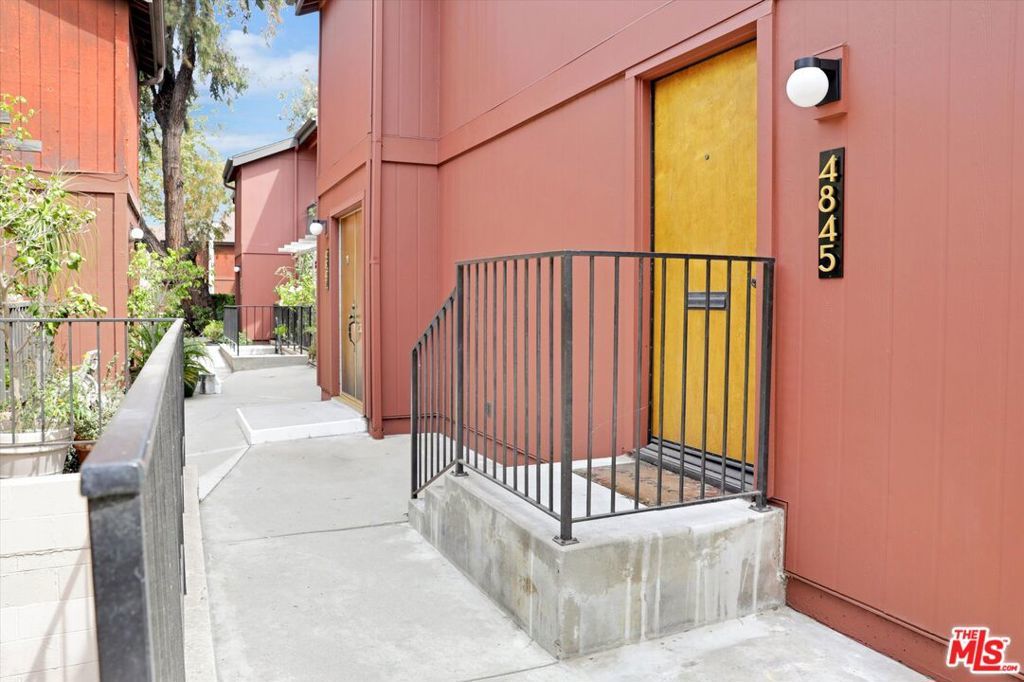 Photo of Listing #26638897