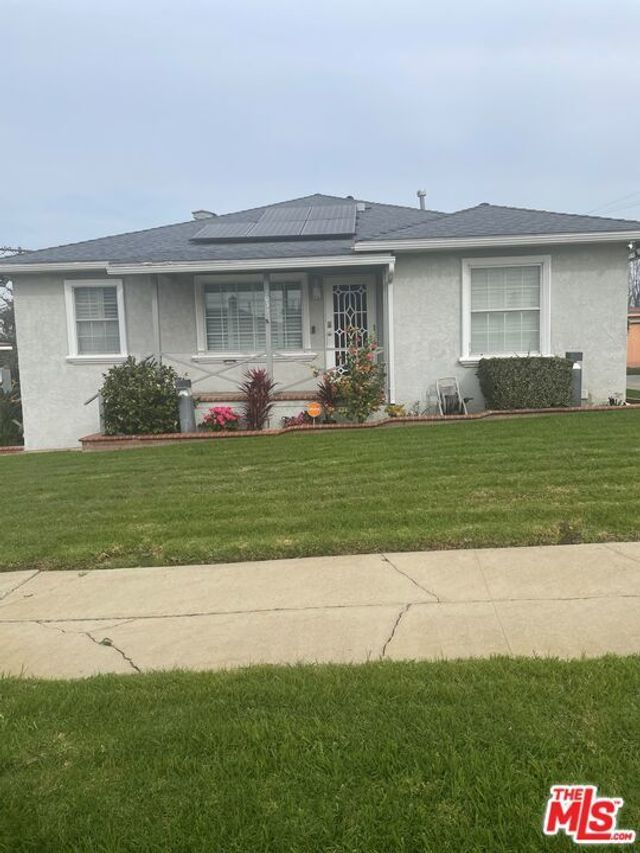 2031 W 98th Street, Los Angeles