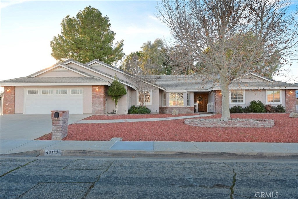 Photo of Listing #SR26008303