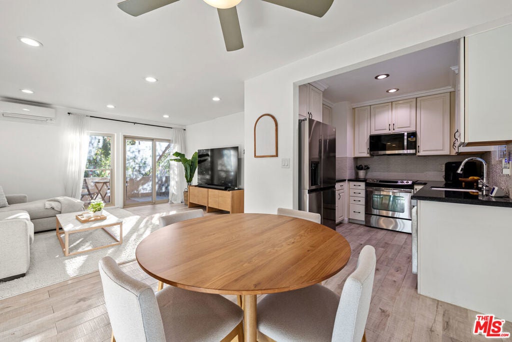 5651 Windsor Way 101, Culver City