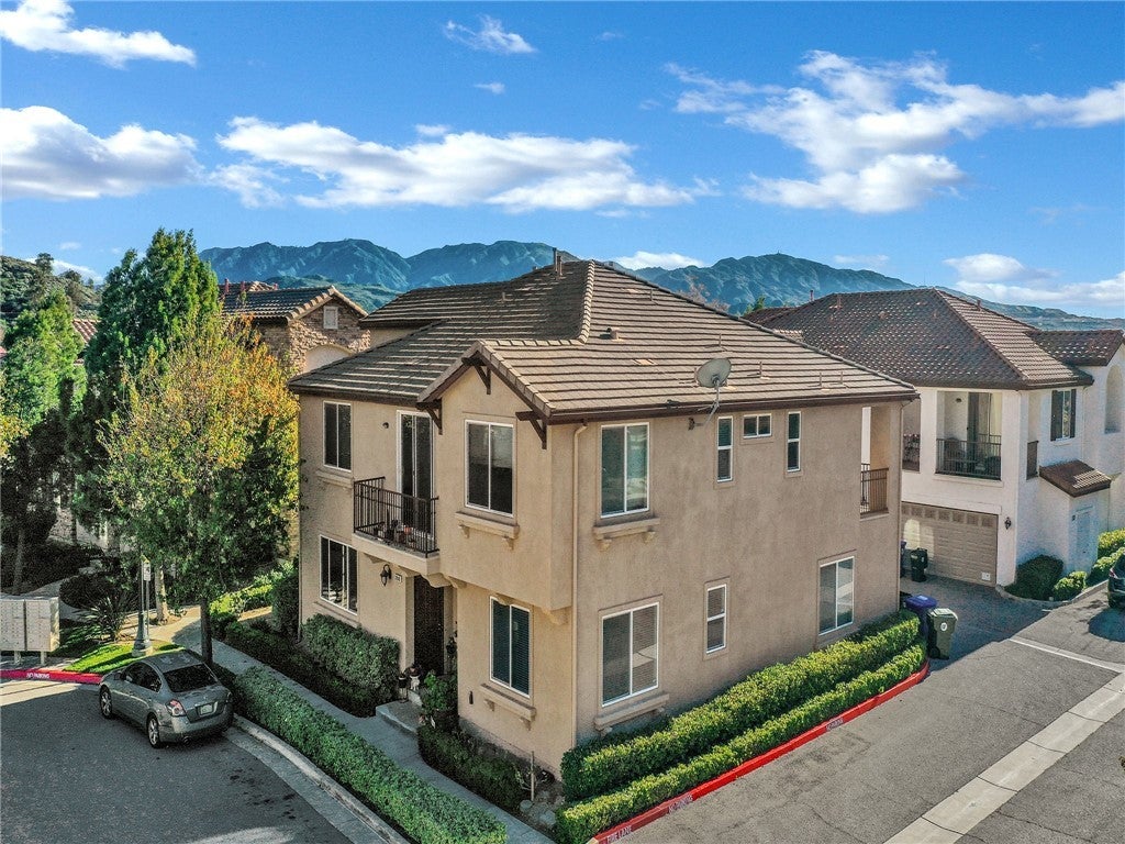 28040 Catherine, Canyon Country