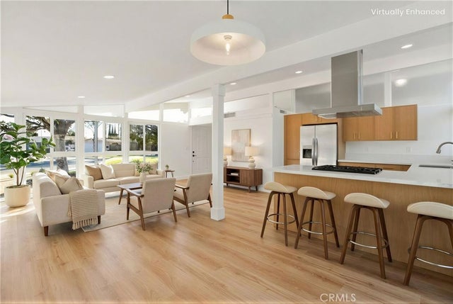 108 S Level, Anaheim