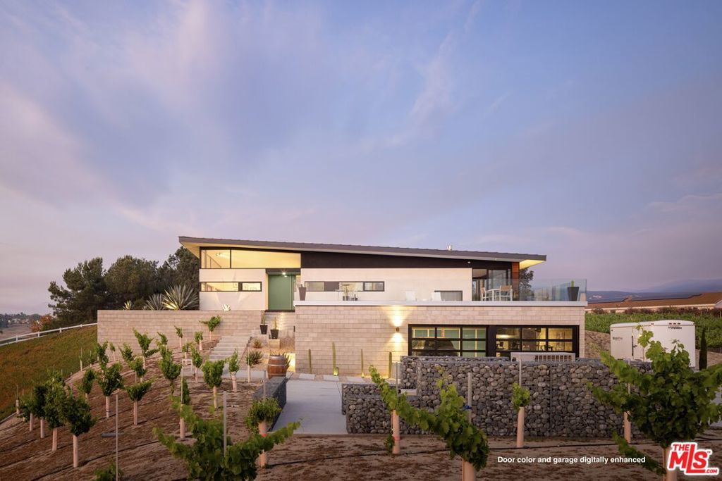 Photo of Listing #26639489