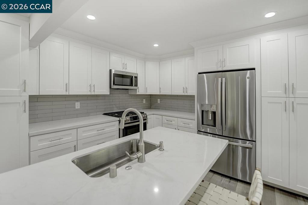 Photo of Listing #41121216