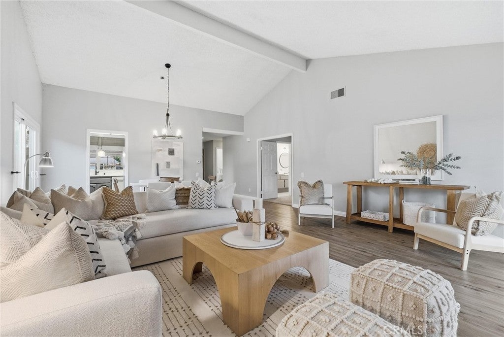 Photo of Listing #PW26012044