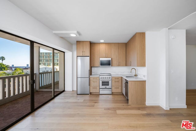 999 N Doheny Drive # 306, West Hollywood