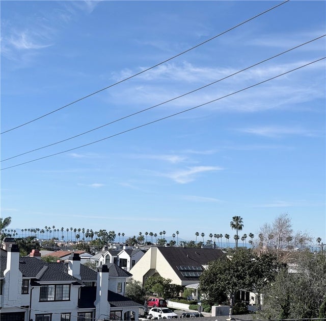 709 1/2 Larkspur # 1, Corona Del Mar