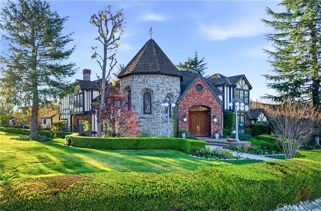 Photo of Listing #TR26012019