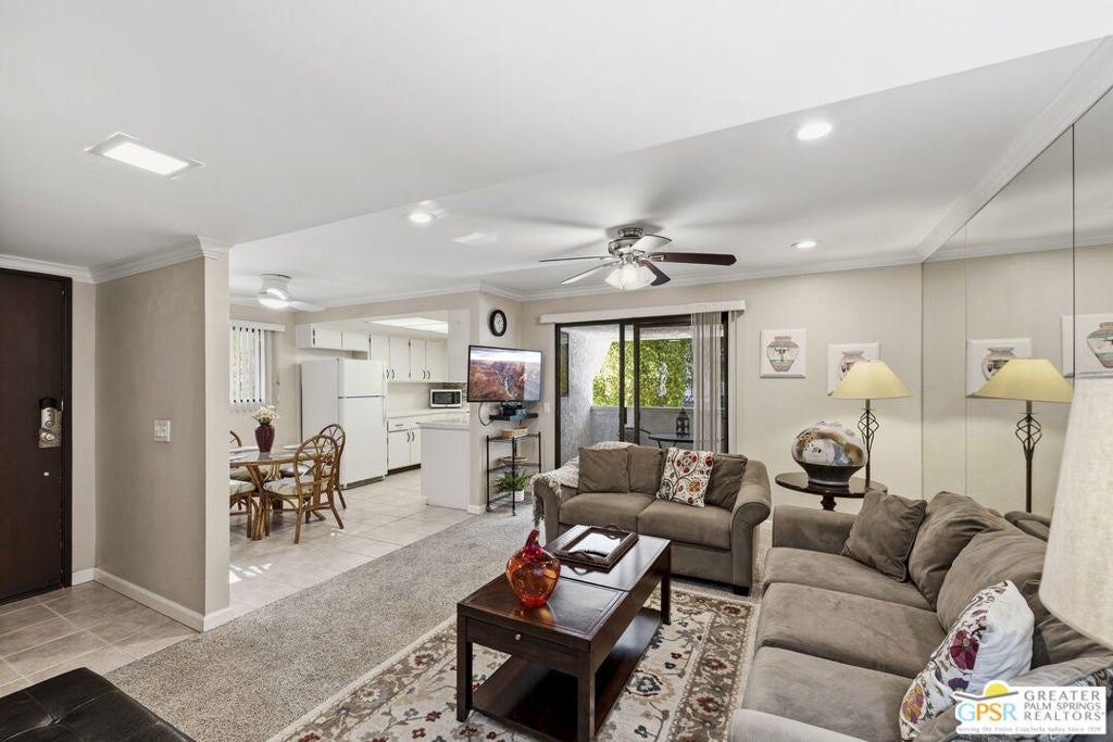 5301 E Waverly Drive # 222, Palm Springs